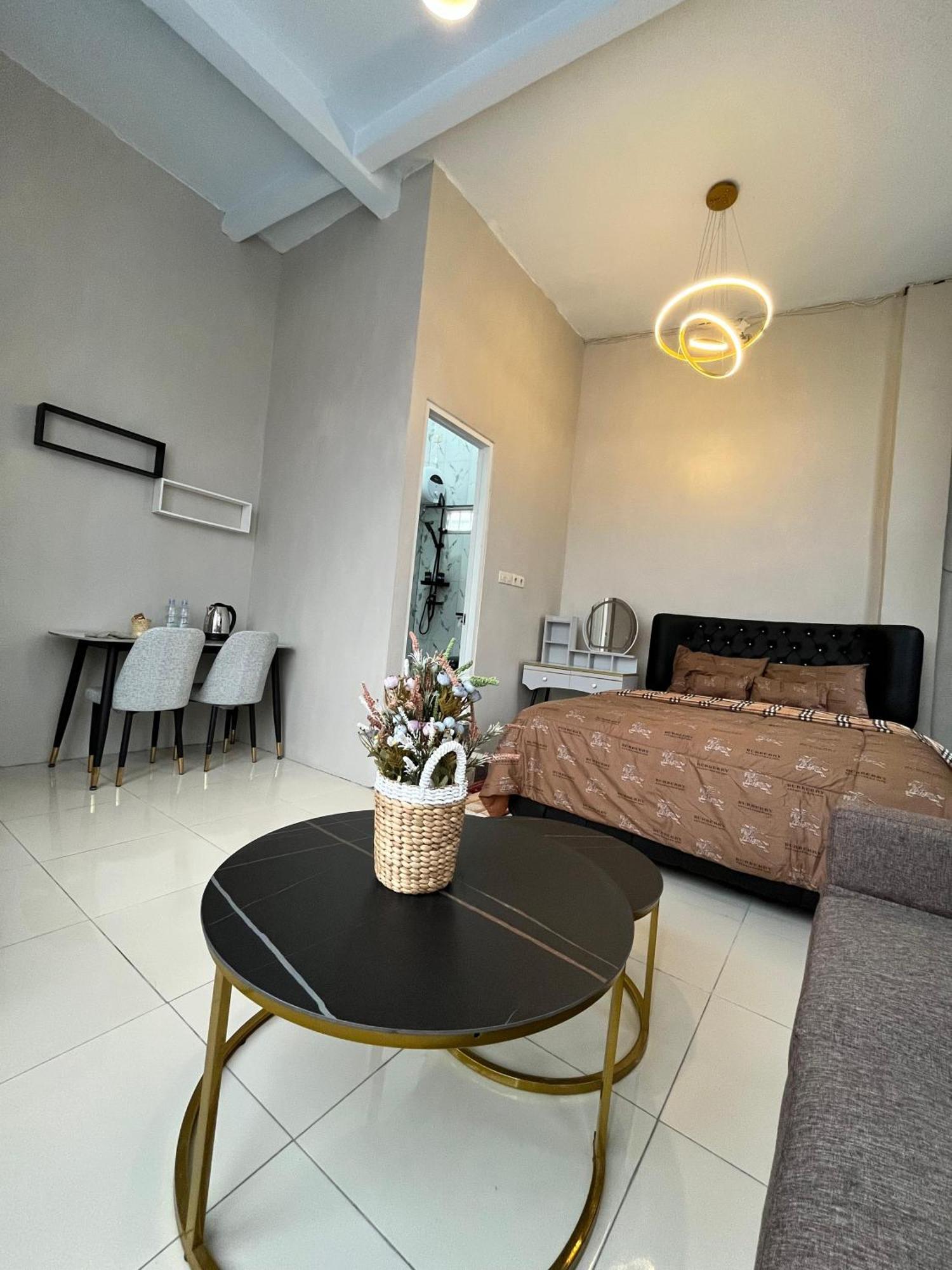 Java Hostel Tumpak Sewu Sidomukti Kültér fotó
