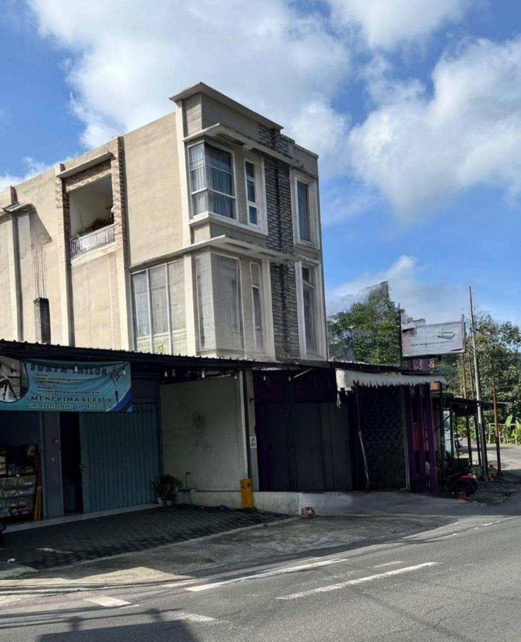 Java Hostel Tumpak Sewu Sidomukti Kültér fotó